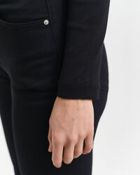 Ribstrikket lang&aelig;rmet top med rullekrave