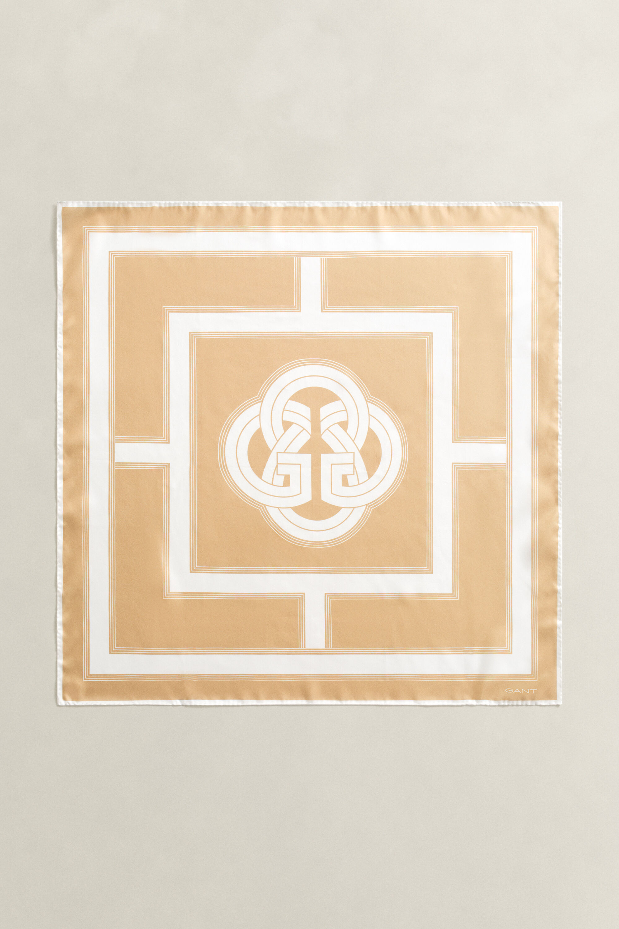 Silketørklæde med monogram