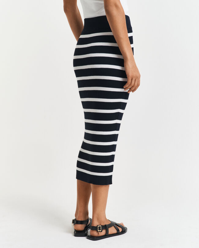 Stribet strikket nederdel