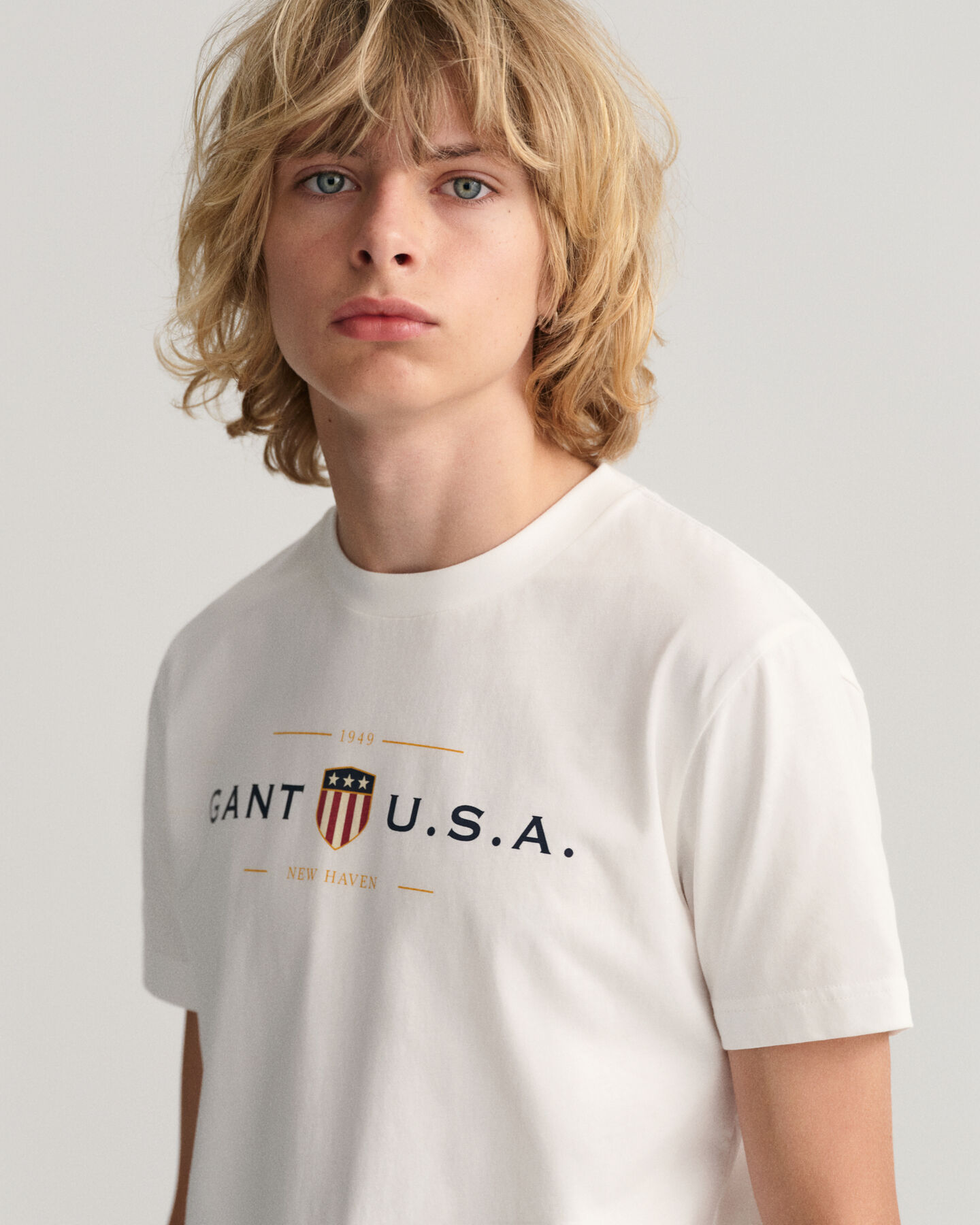 Teens Banner Shield T-shirt