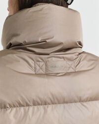 Relaxed fit dunjakke