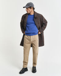 Crewneck sweater af bomuld med kabelstrik