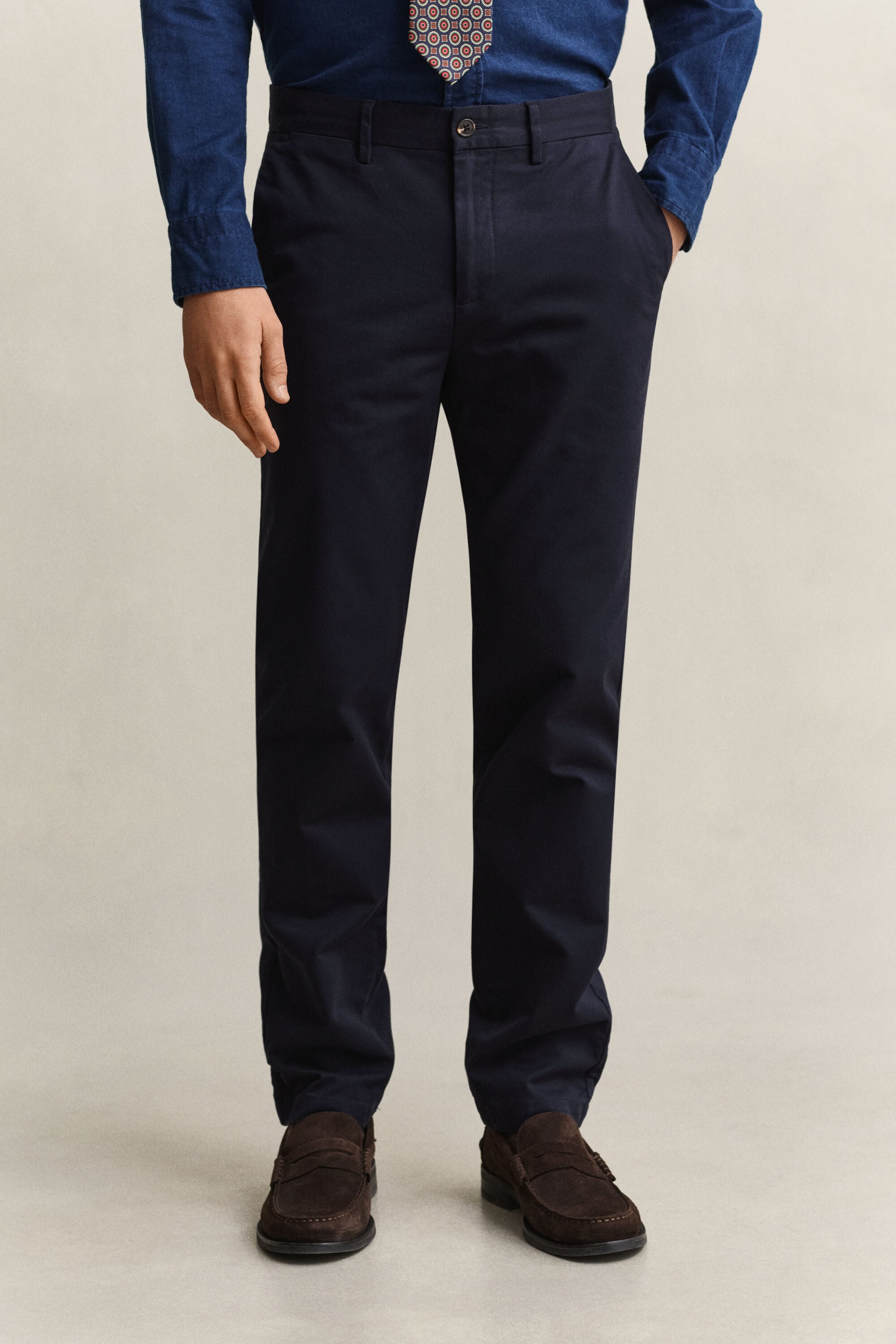 Slim smarte chinobukser