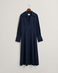 Slim fit kjole med høje manchetter