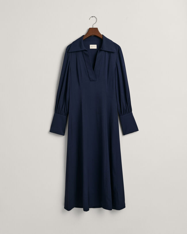 Slim fit kjole med høje manchetter