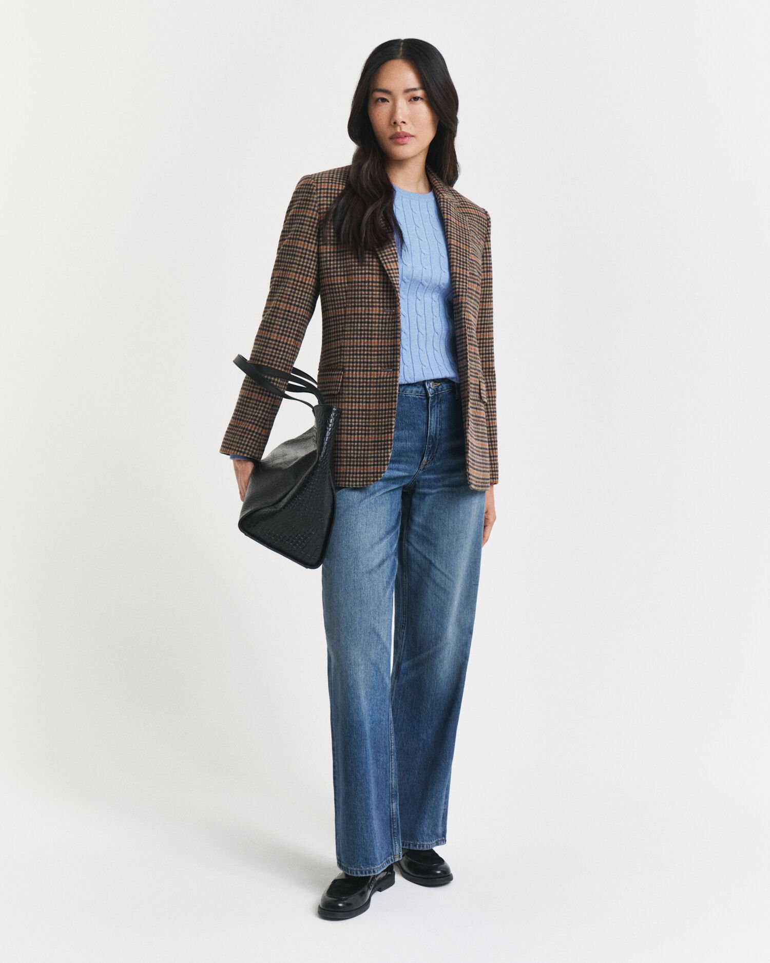 Crewneck sweater med kabelstrik