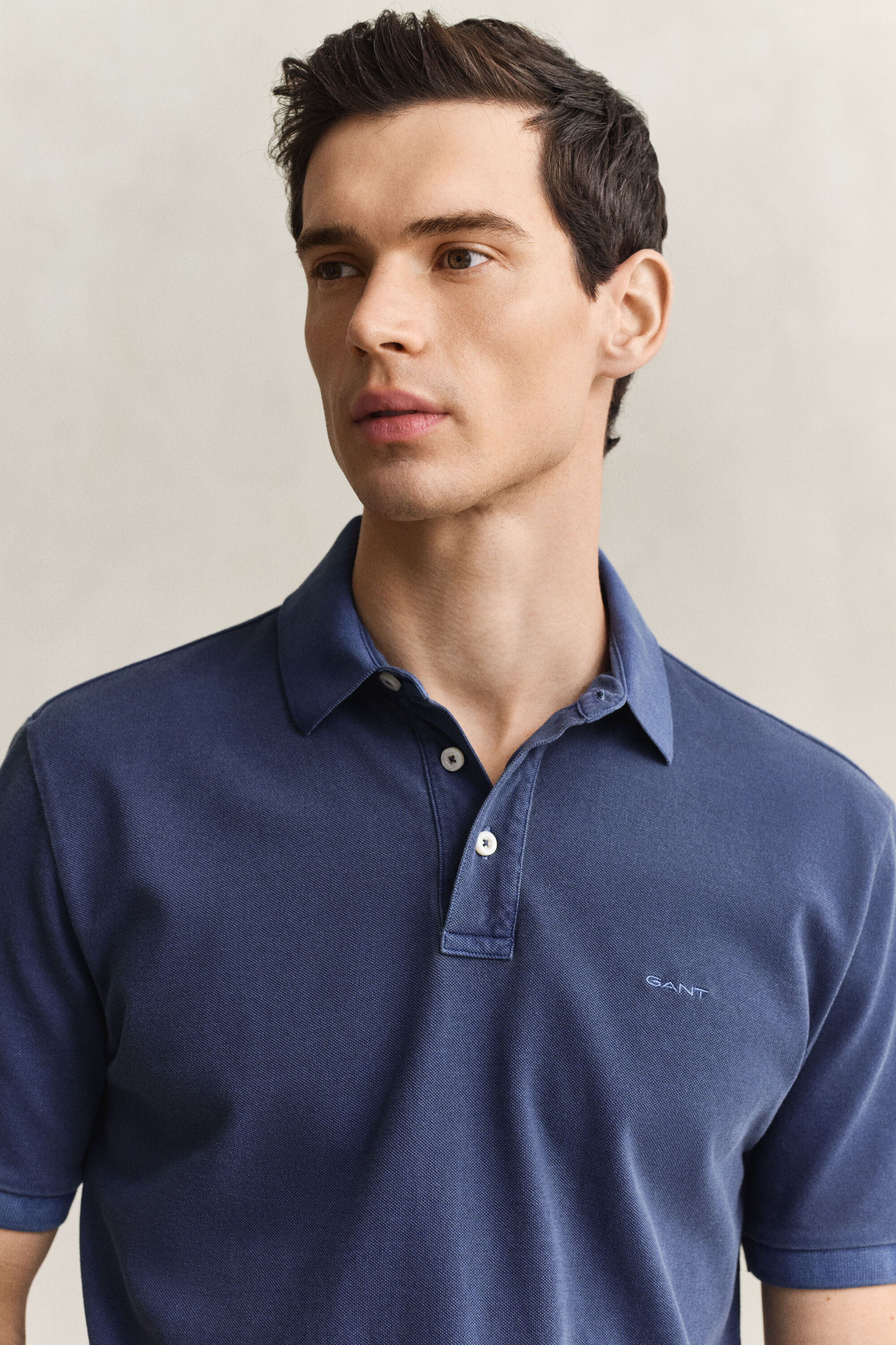 Sunfaded poloskjorte