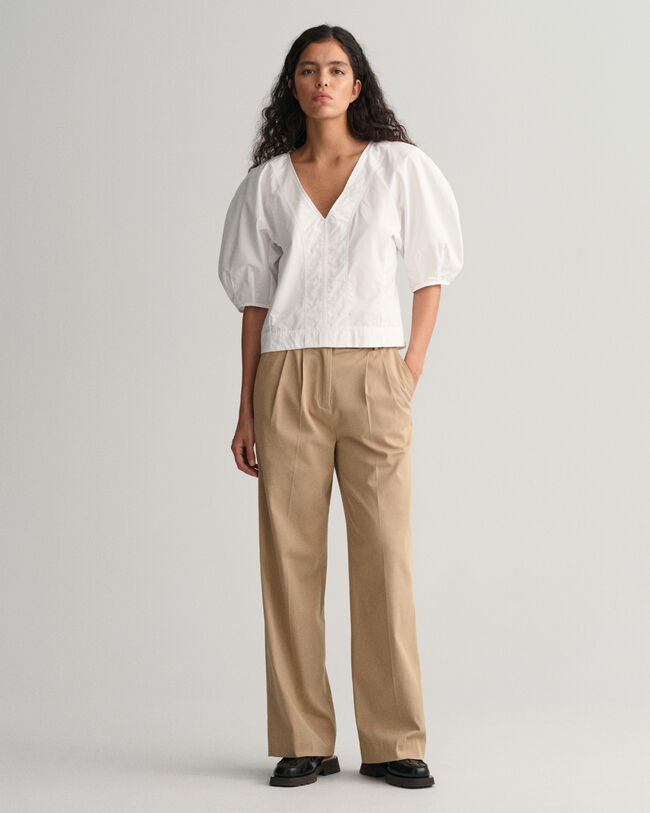 Top med ballonærmer og V-hals