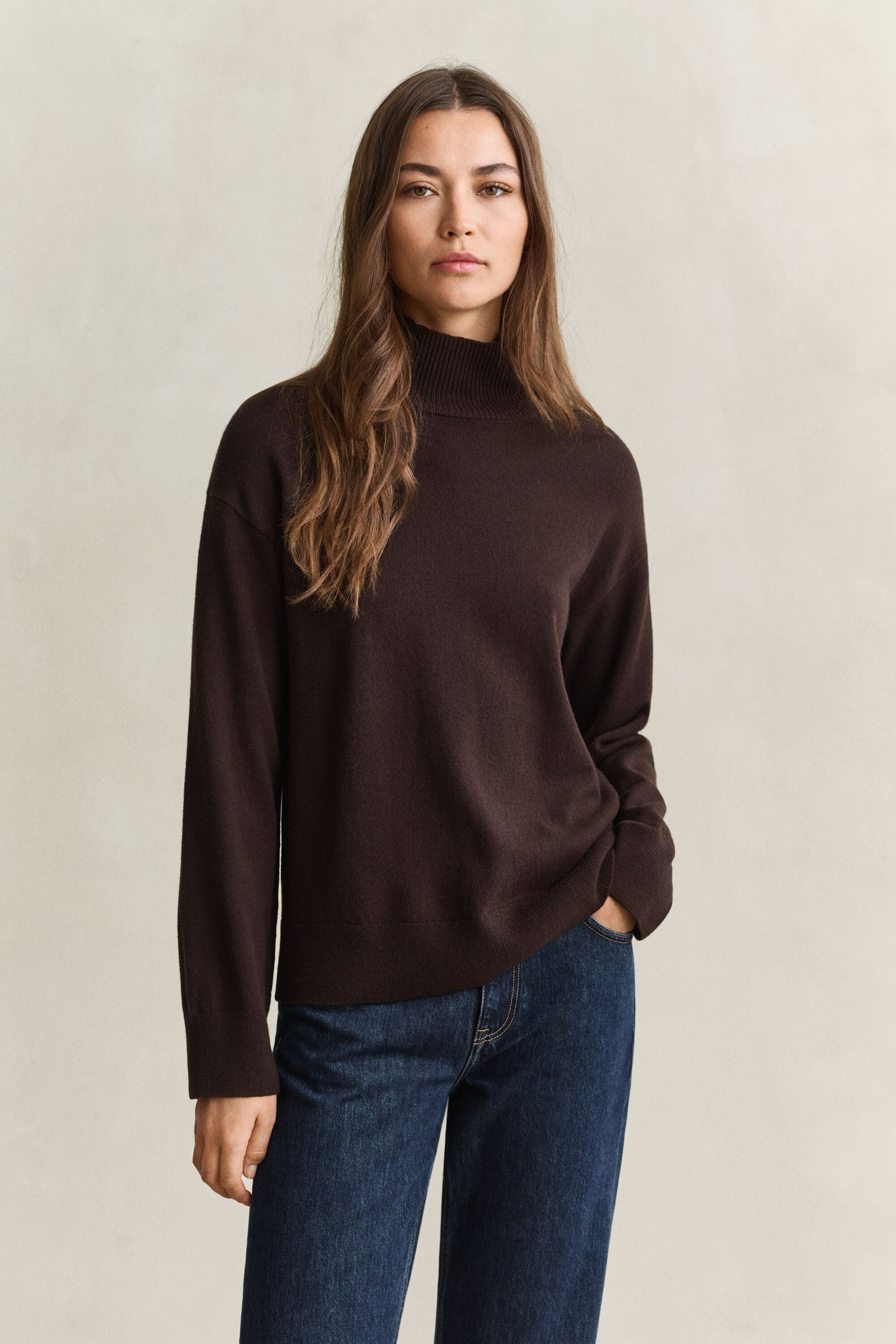 Sweater med mock-neck i luksuriøs lammeuld
