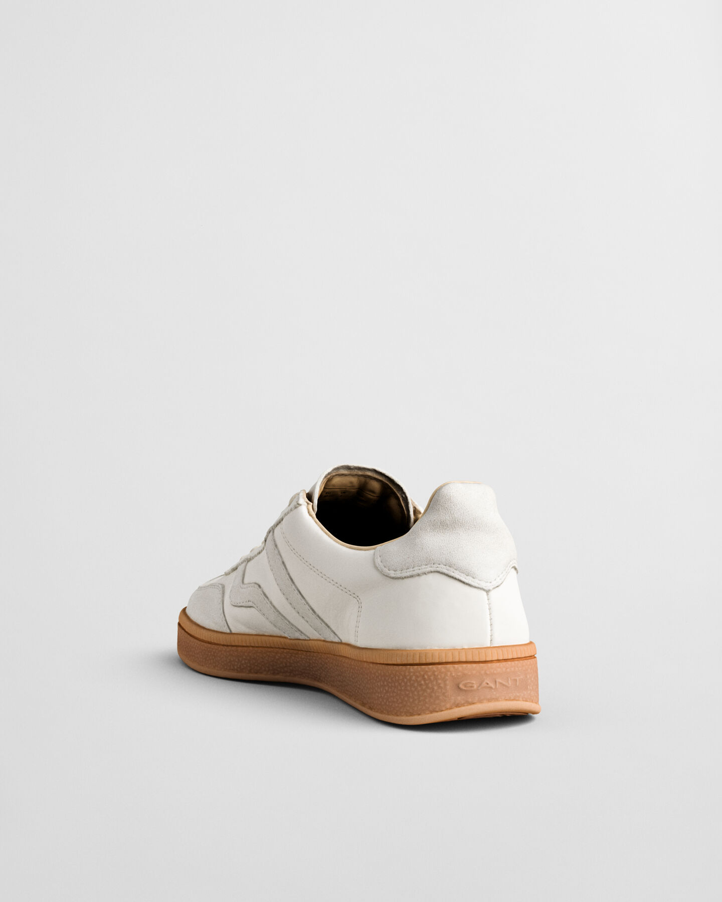 Cuzima l&aelig;der- og ruskindssneakers