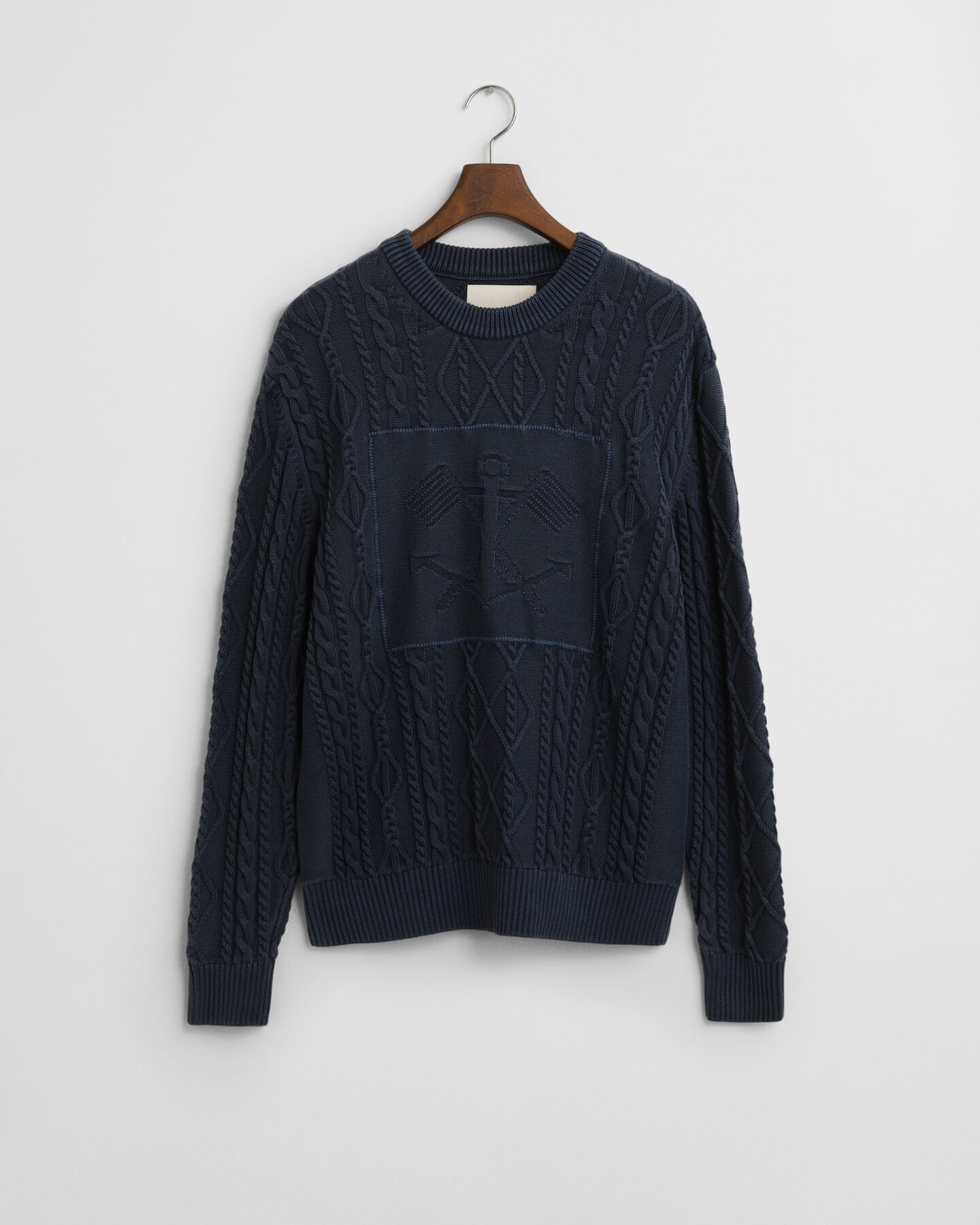 Crewneck sweater med kabelstrik