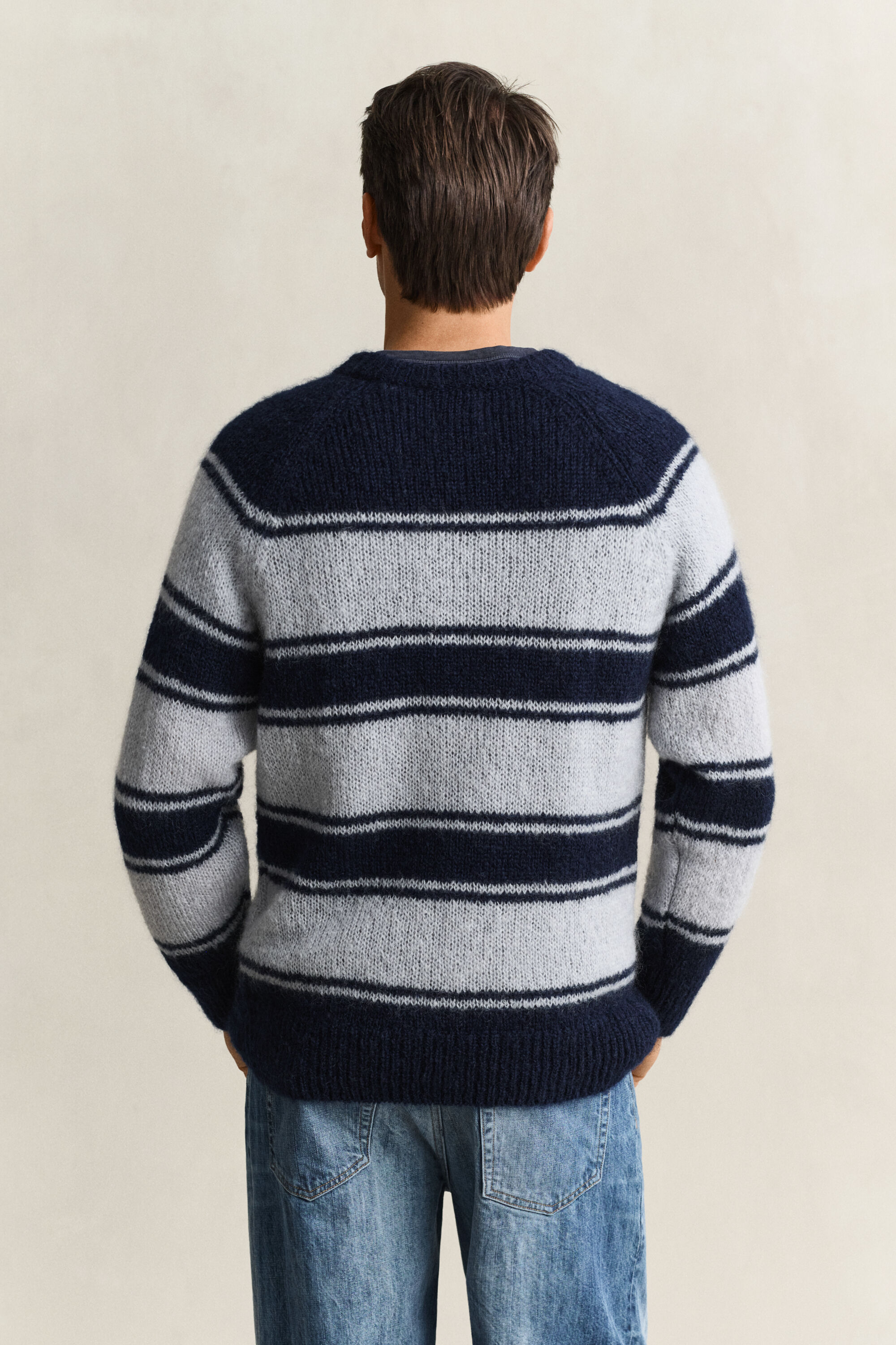Stribet sweater i mohair-blanding med crewneck