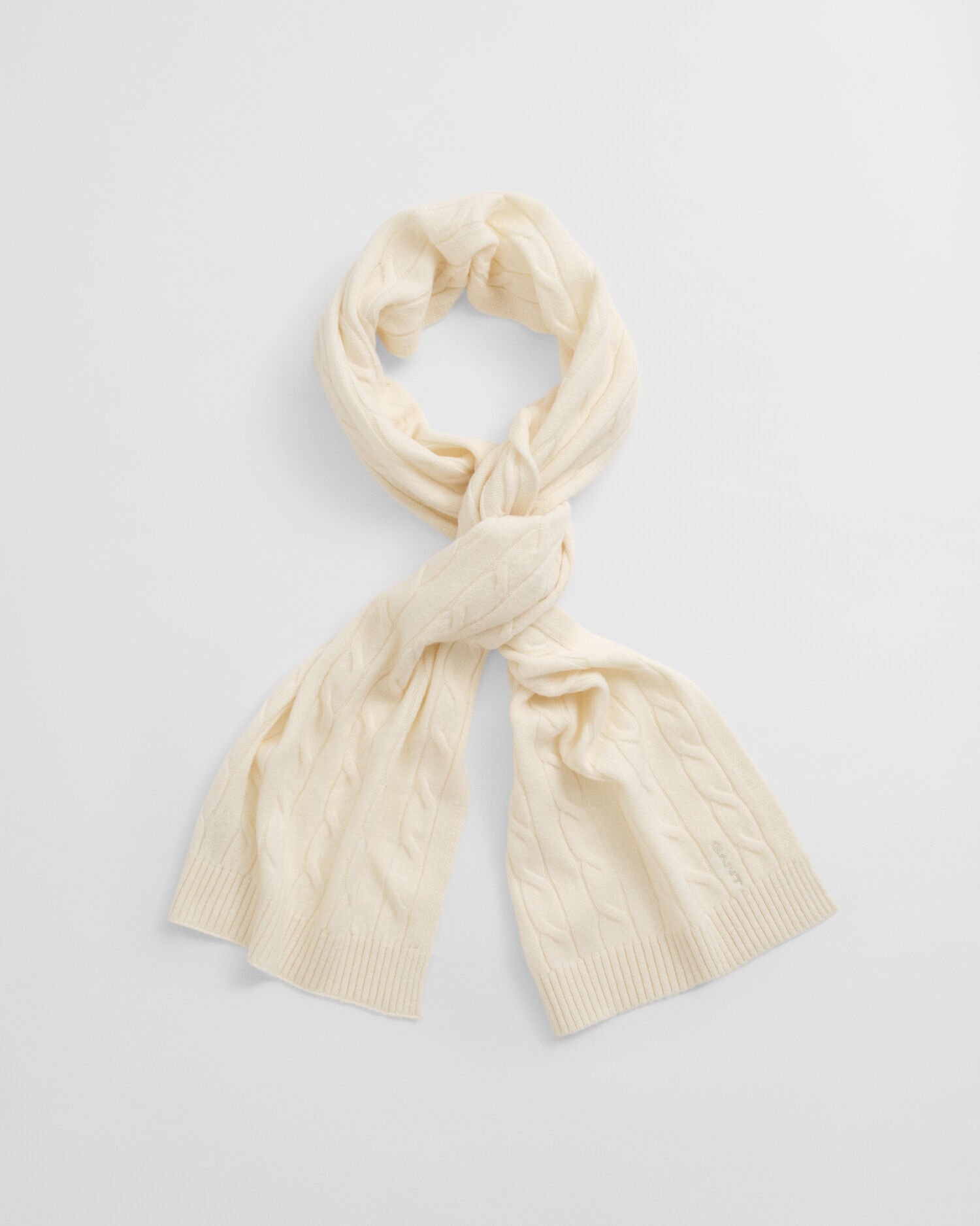 Kabelstrikket halstørklæde i uld