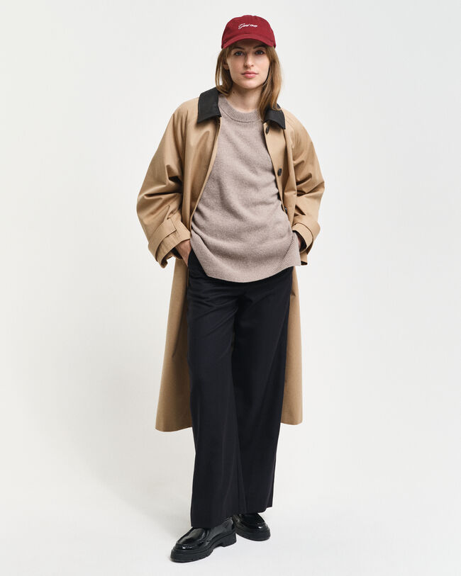 Crewneck sweater med sildebensm&oslash;nstrede detaljer