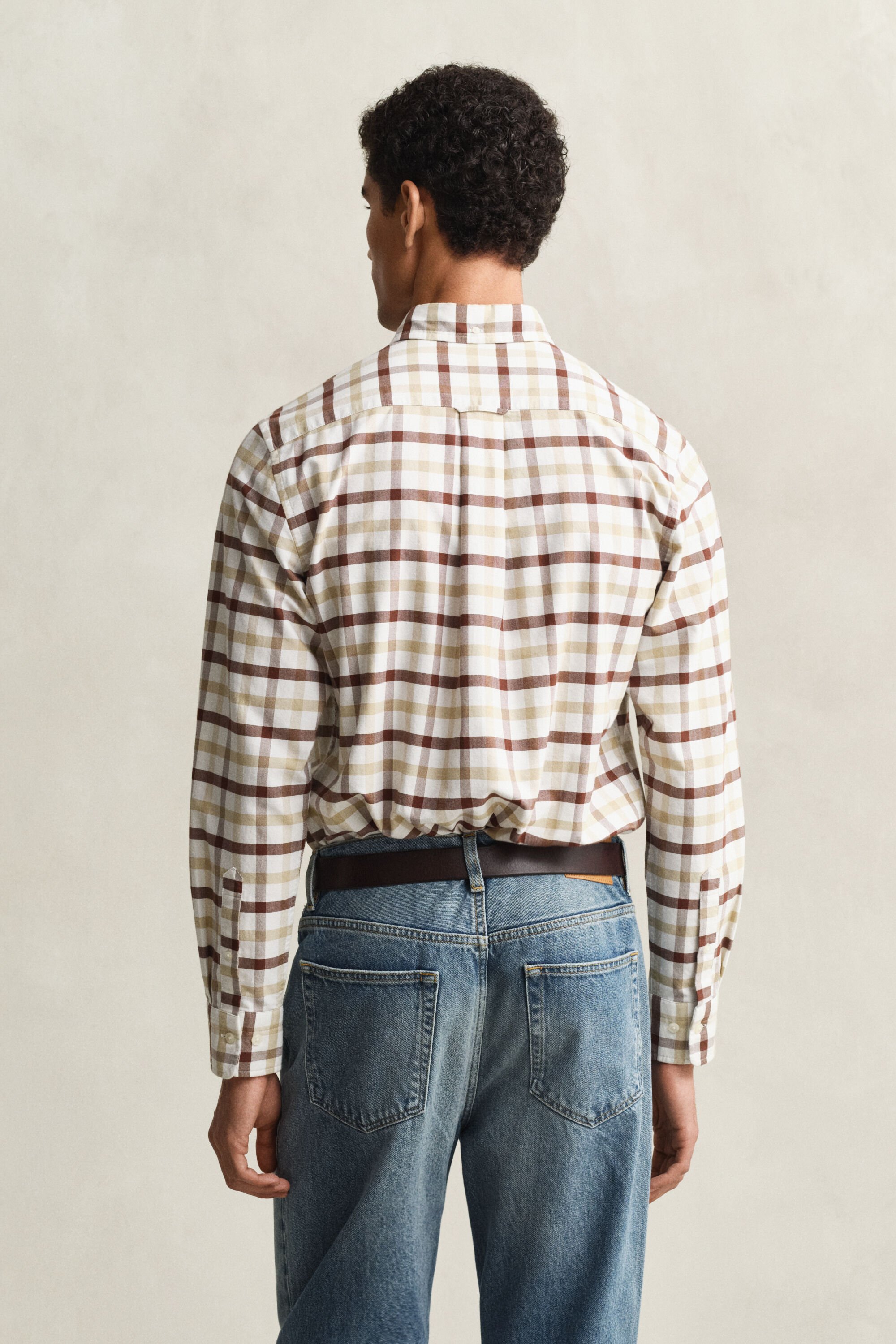 Regular fit ternet Oxford skjorte