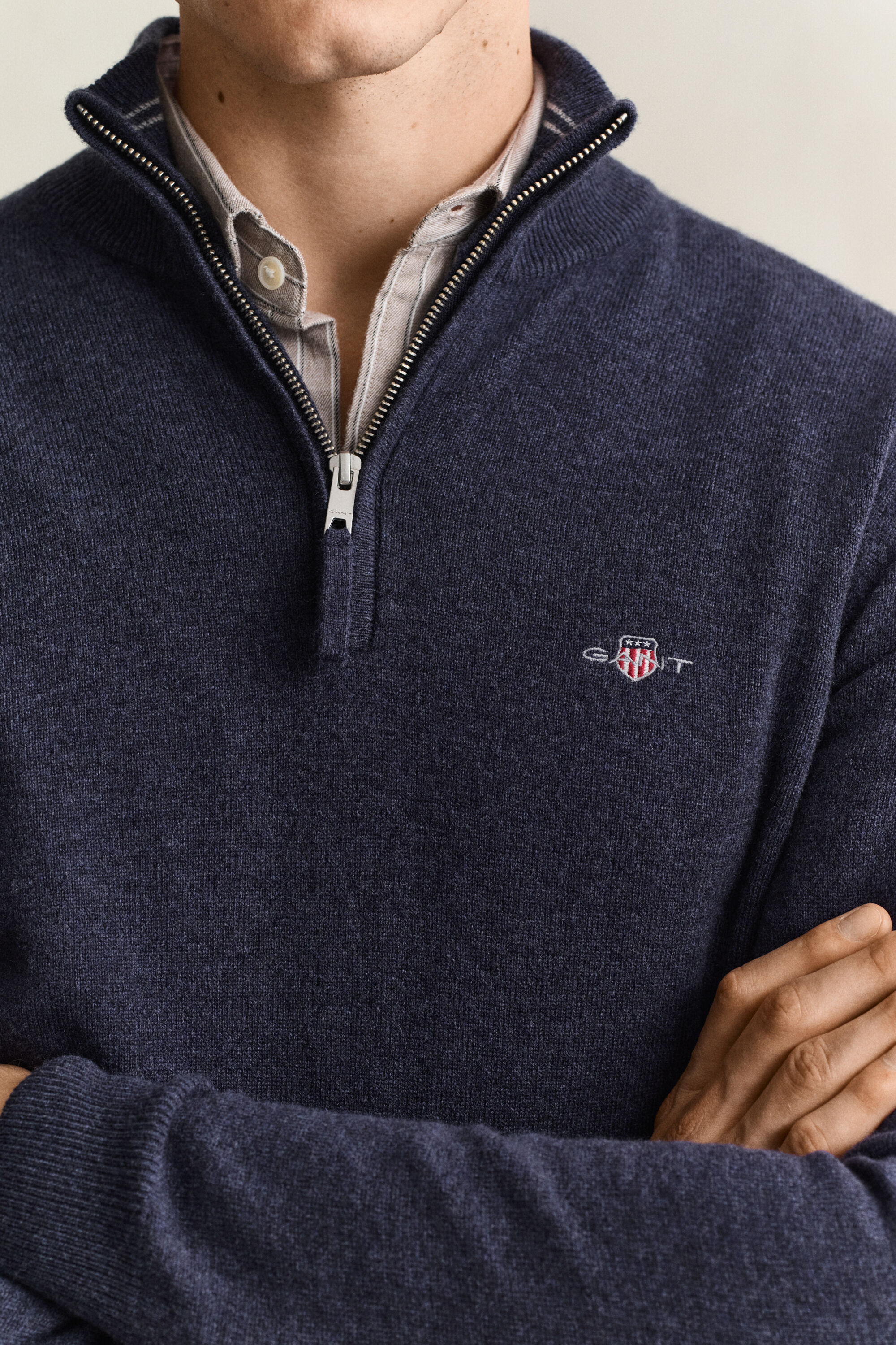 Sweater i lammeuld med halv lynlås
