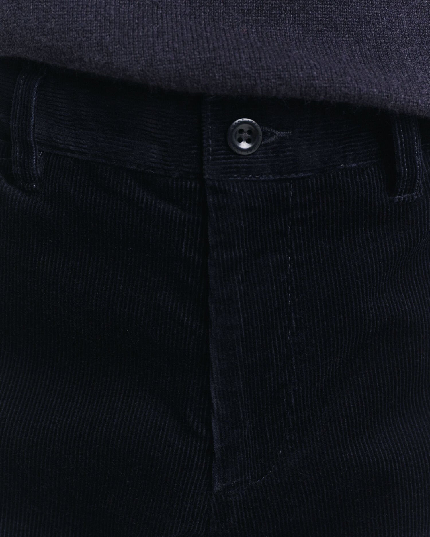 Slim fit chinobukser af jernbanefløjl