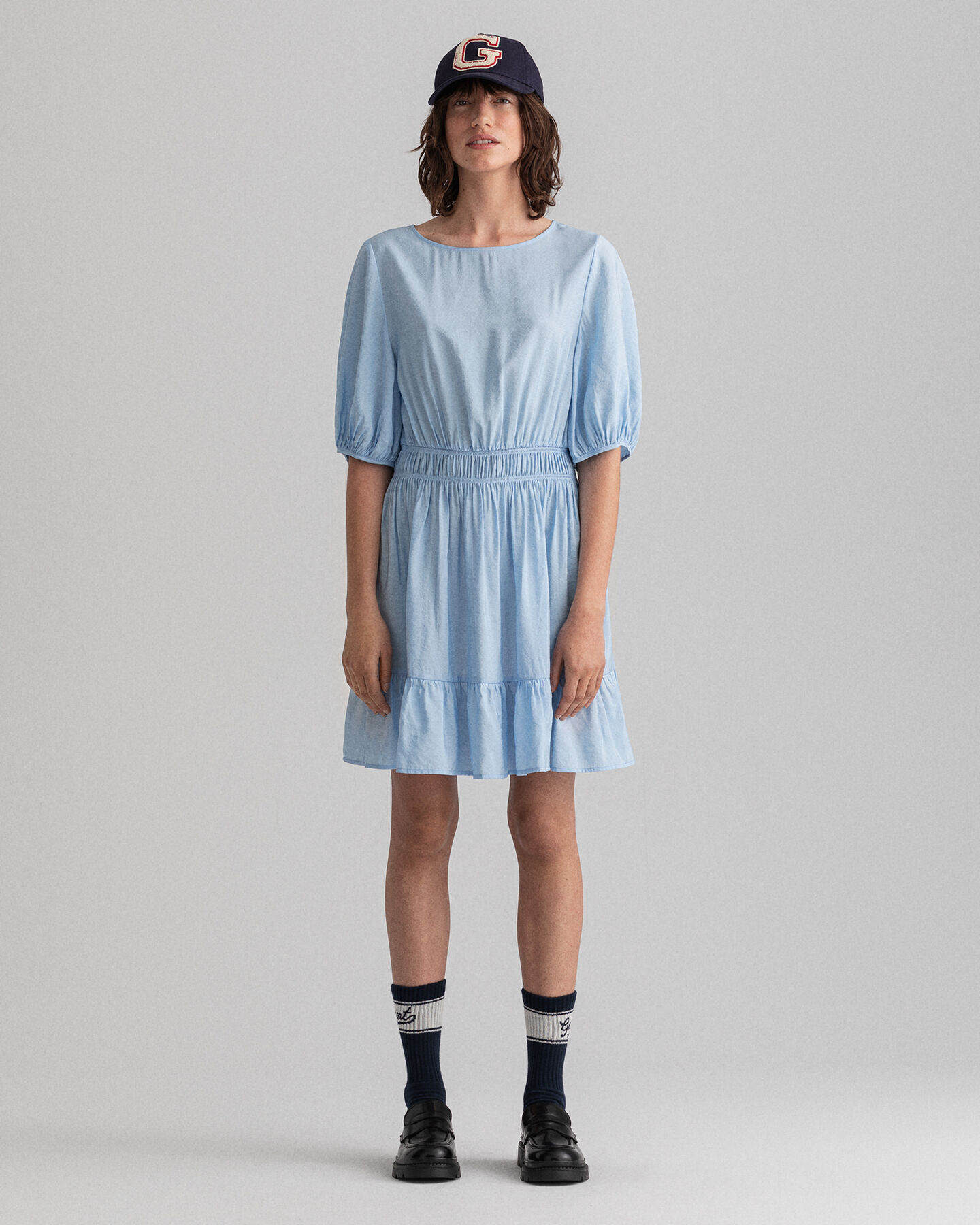 Flounce kjole med pufærmer