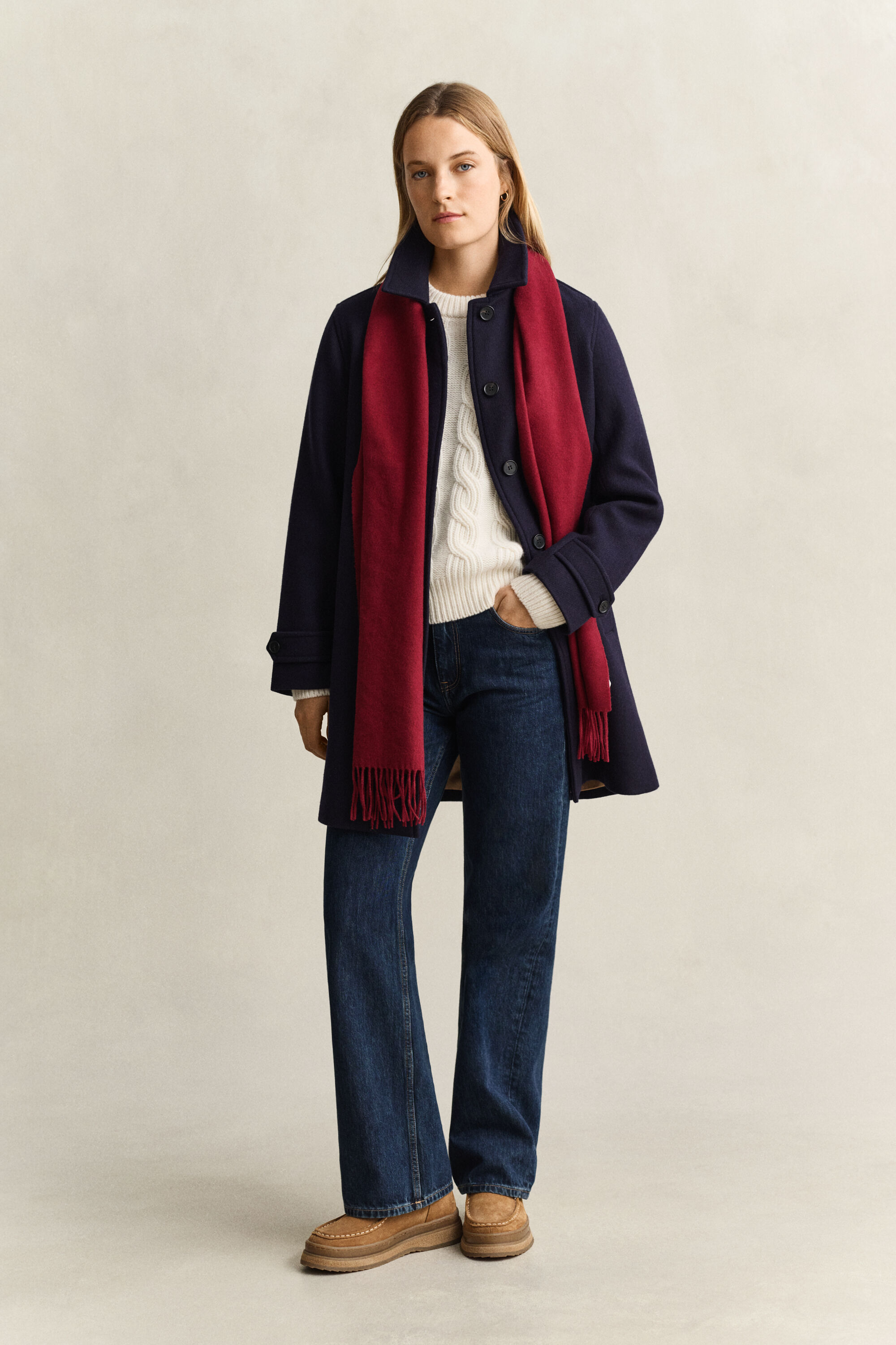 Kabelstrikket sweater i uldblanding