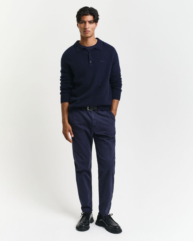 Regular fit tilspidsede chinobukser i lærred