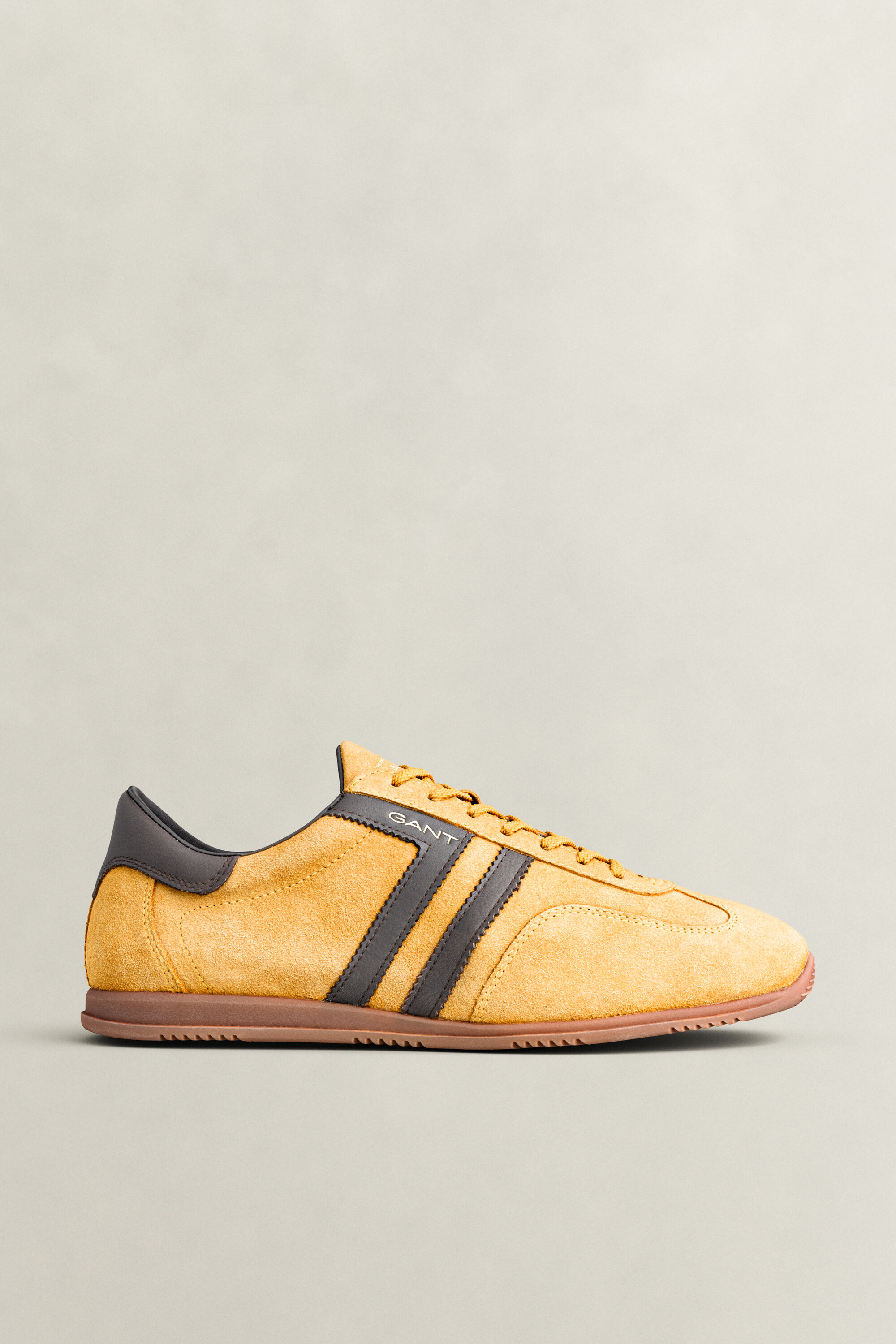 Spearclub sneakers i ruskind