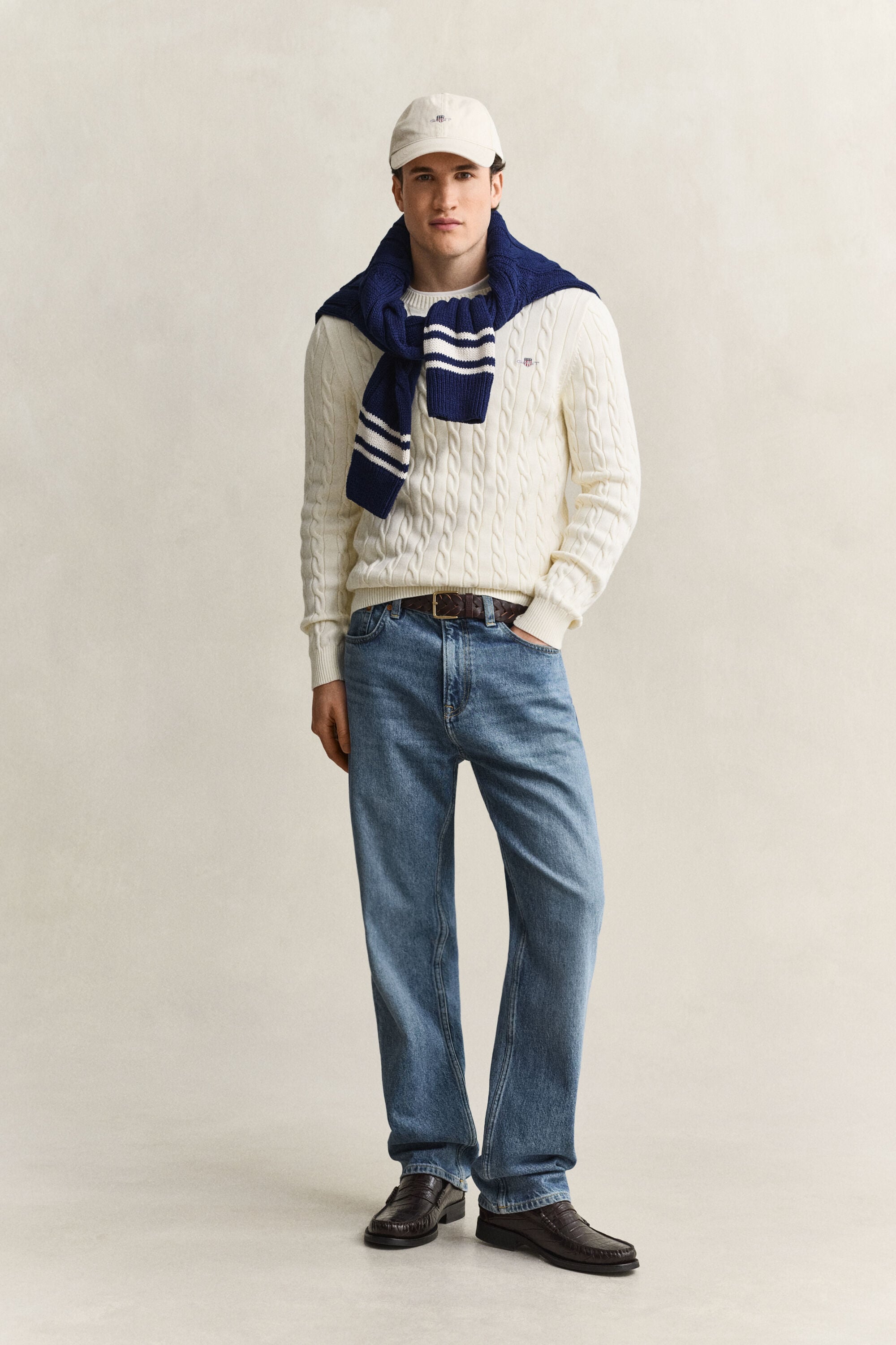 Classic sweater med kabelstrik