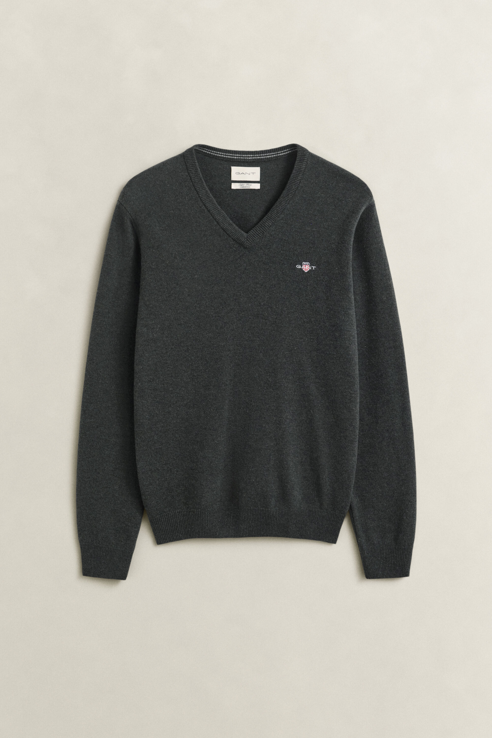 Sweater med V-hals i lammeuld