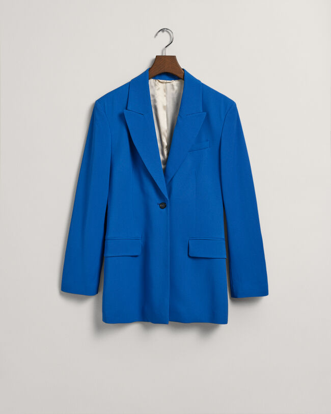 Tætsiddende blazer med brede skuldre