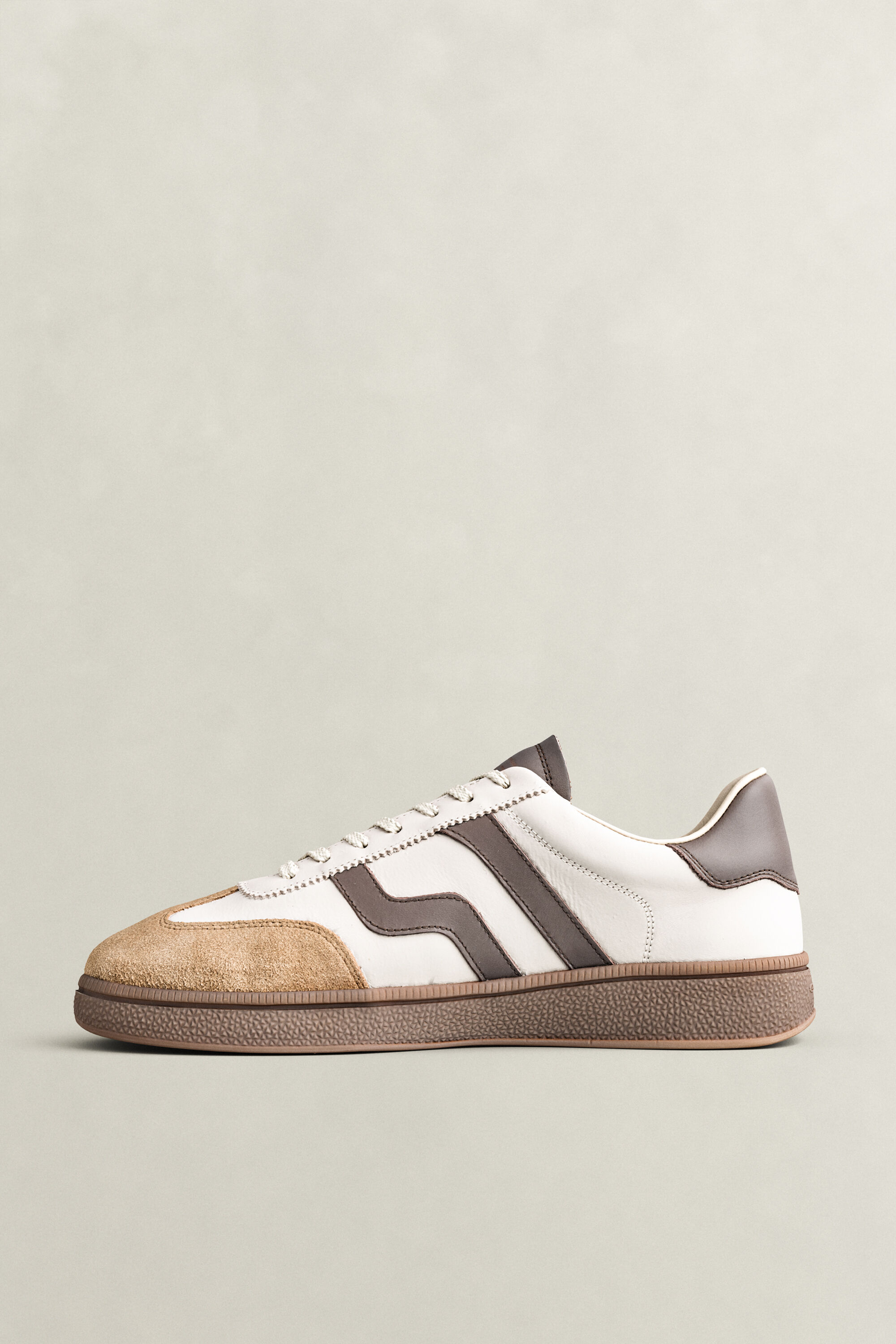 Cuzmo sneakers i læder og ruskind