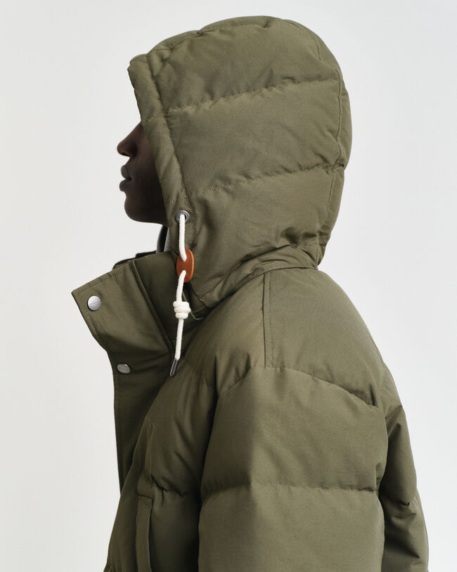 Tung dunjakke i mellemlængde