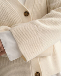 Ribstrikket cardigan af uld