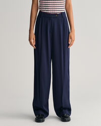 Loose fit lavtaljede chinobukser med brede ben