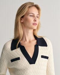 Polosweater med kabelstrik