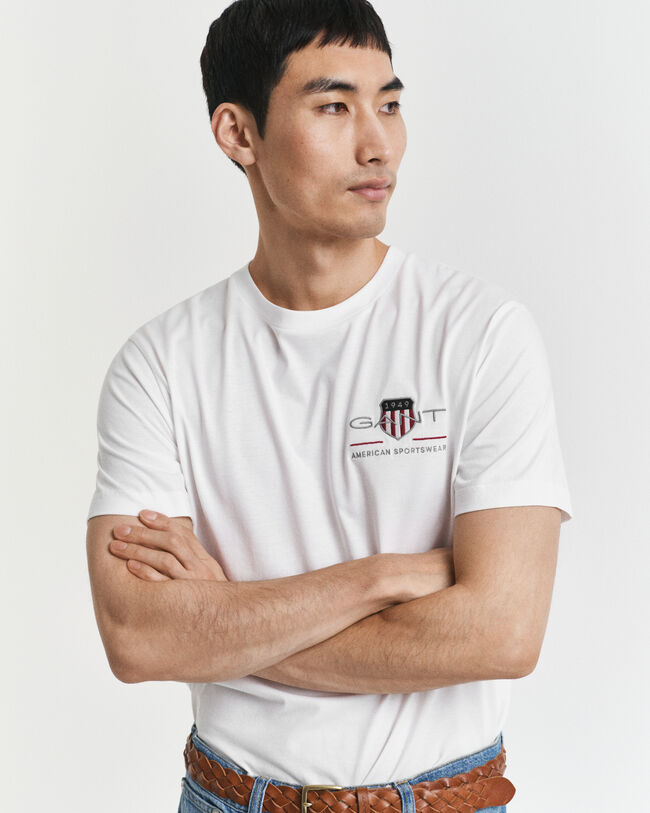 Broderet Archive Shield T-shirt