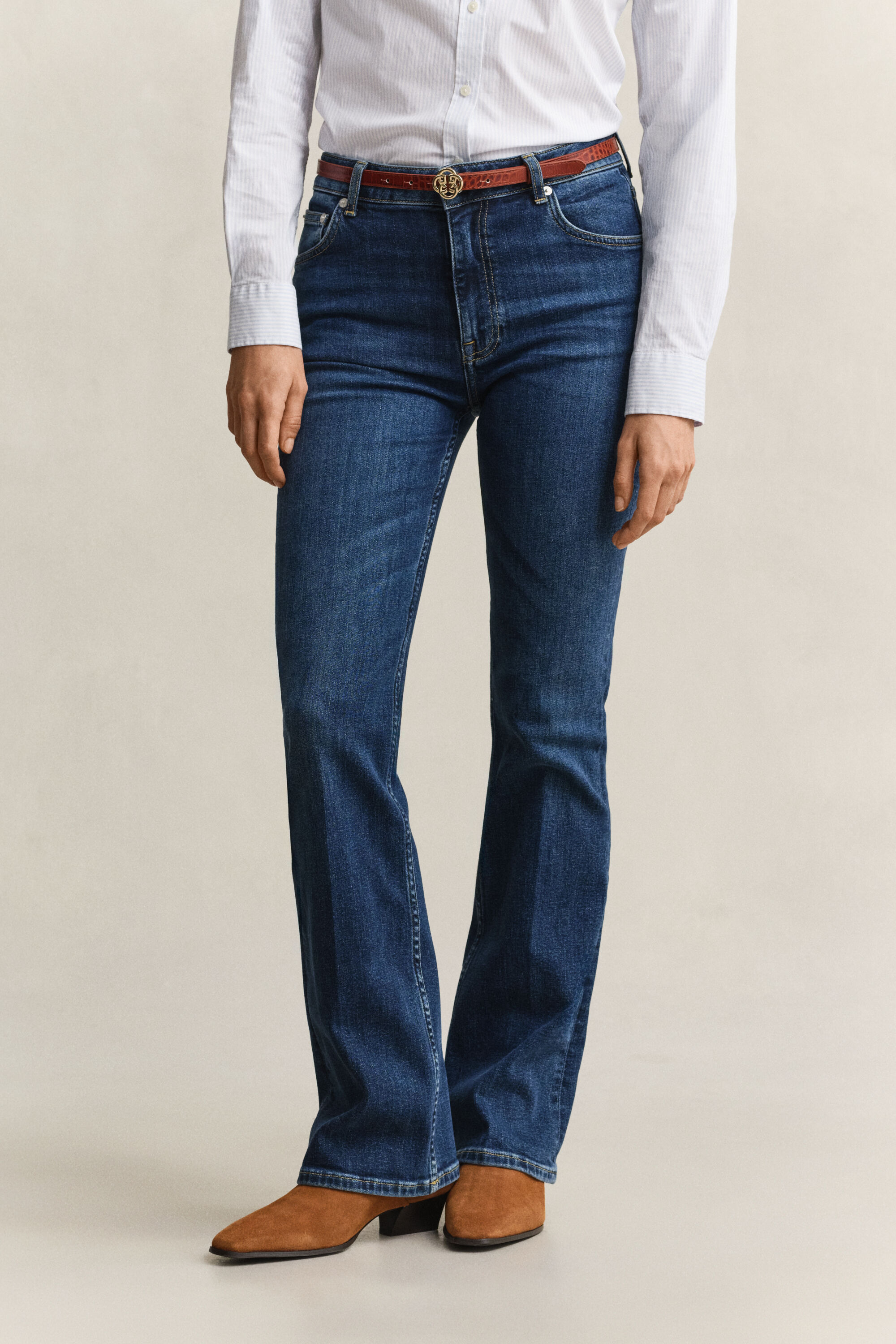 Slanke jeans med stræk og svaj