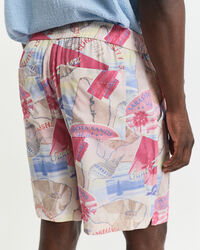 Relaxed fit shorts med resort-tryk