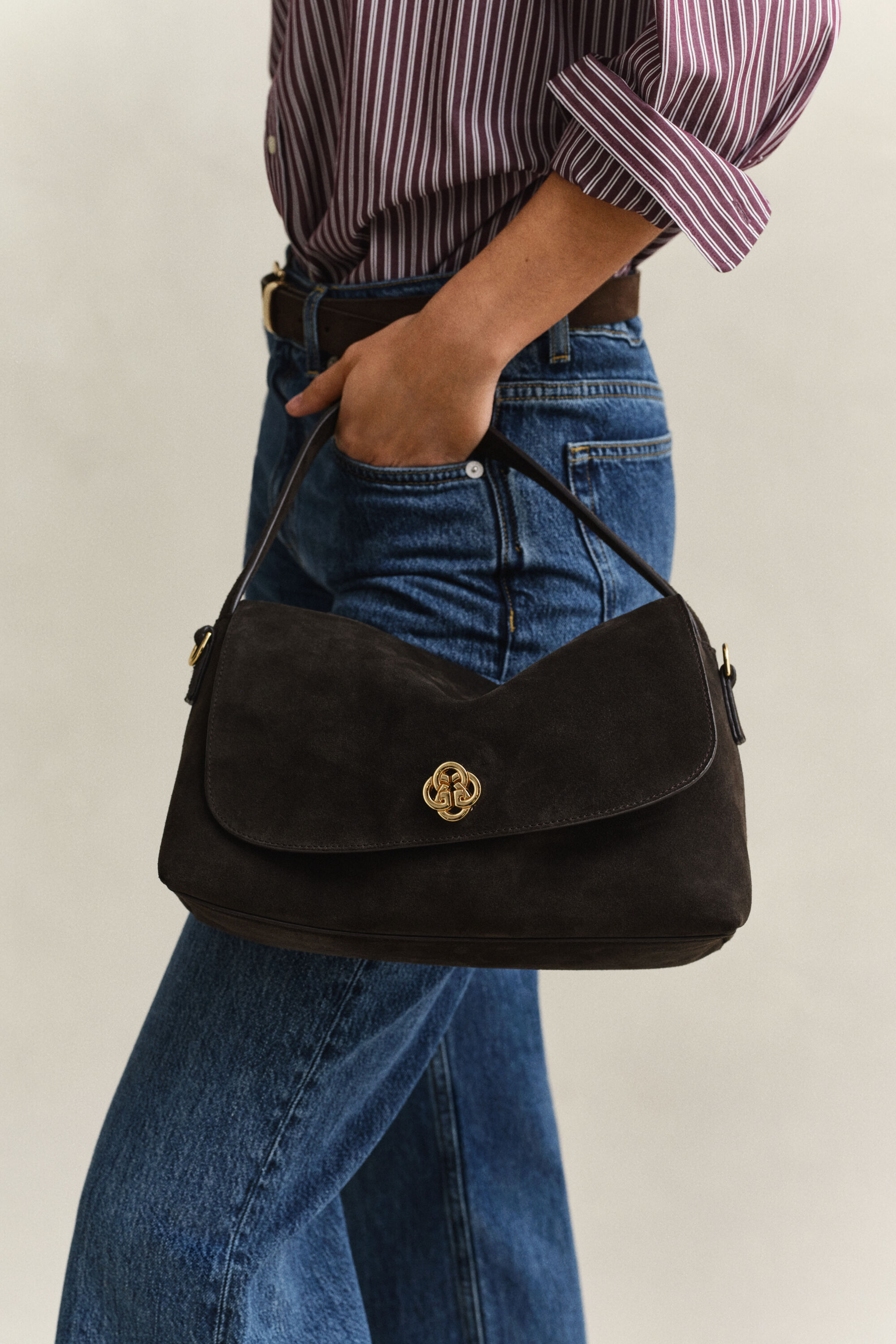 Slouchy skuldertaske i ruskind