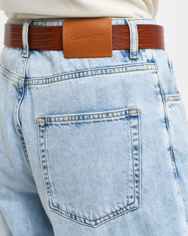 Jeans med pressefolder og brede ben