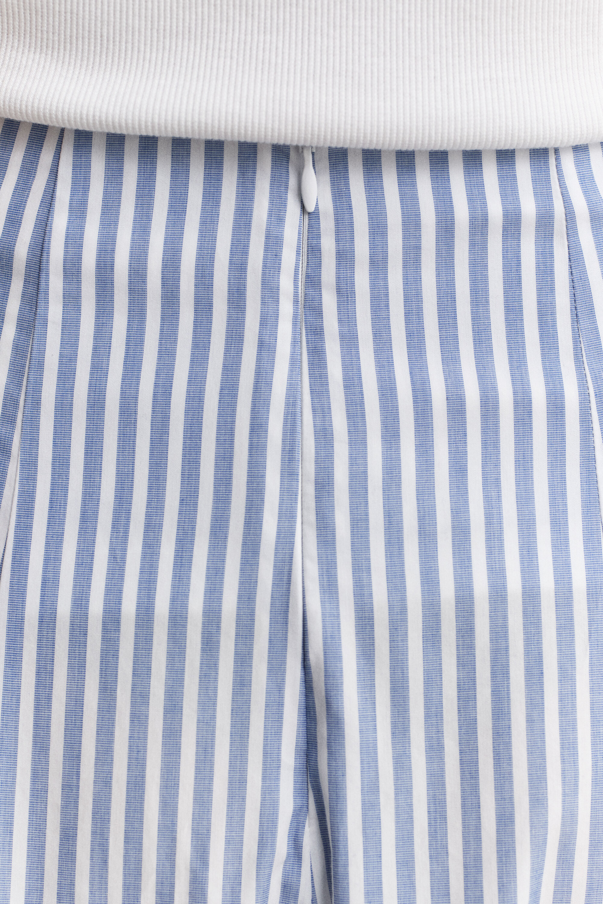 Stribet midi-nederdel i bomuld