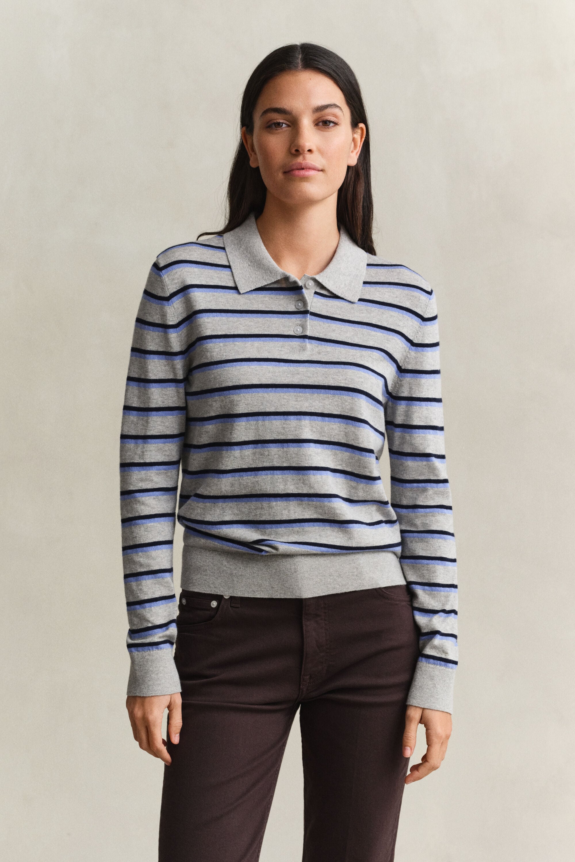 Fin strikket sweater med striber