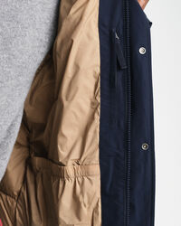 Tung dunjakke i mellemlængde