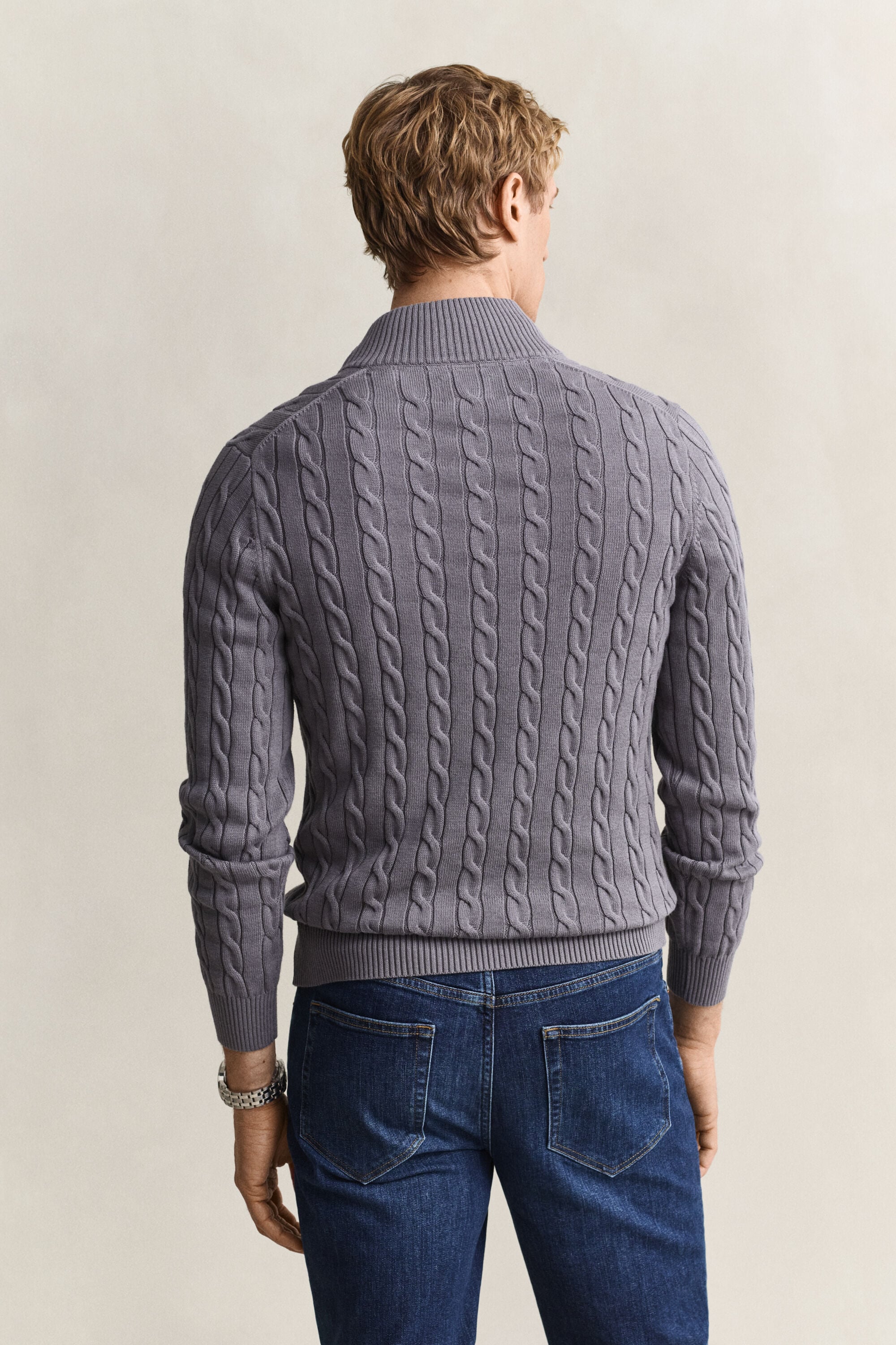 Kabelstrikket sweater af bomuld med halv lynlås