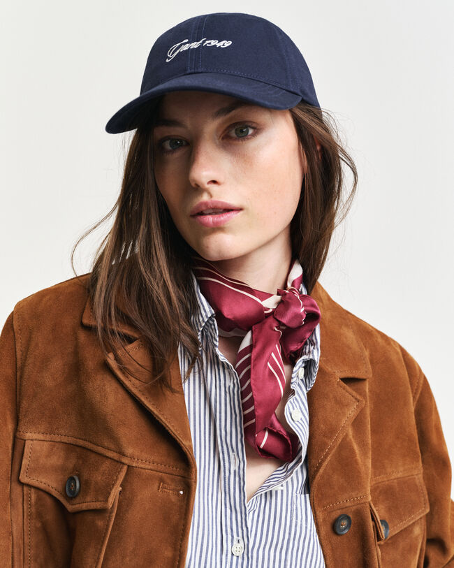 Silketørklæde med kanter og monogram