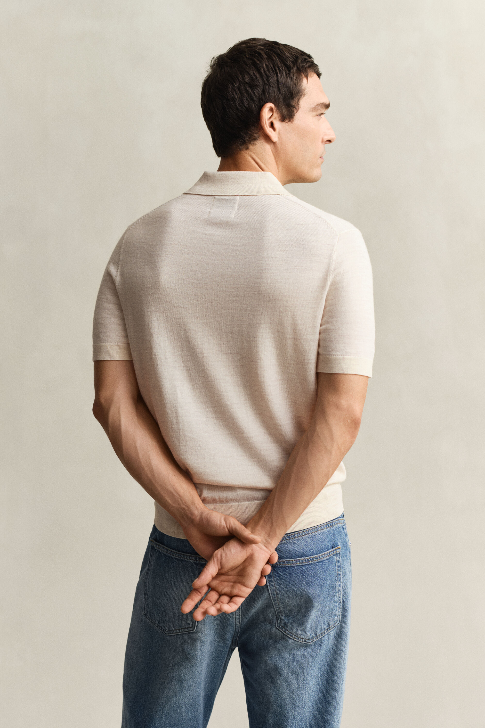 Kortærmet polosweater af ekstra fin merinould