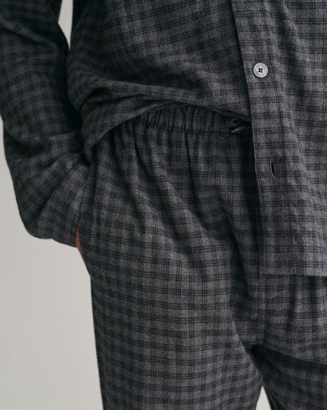 Pyjamasbukser og -skjorte af flannel i gave&aelig;ske