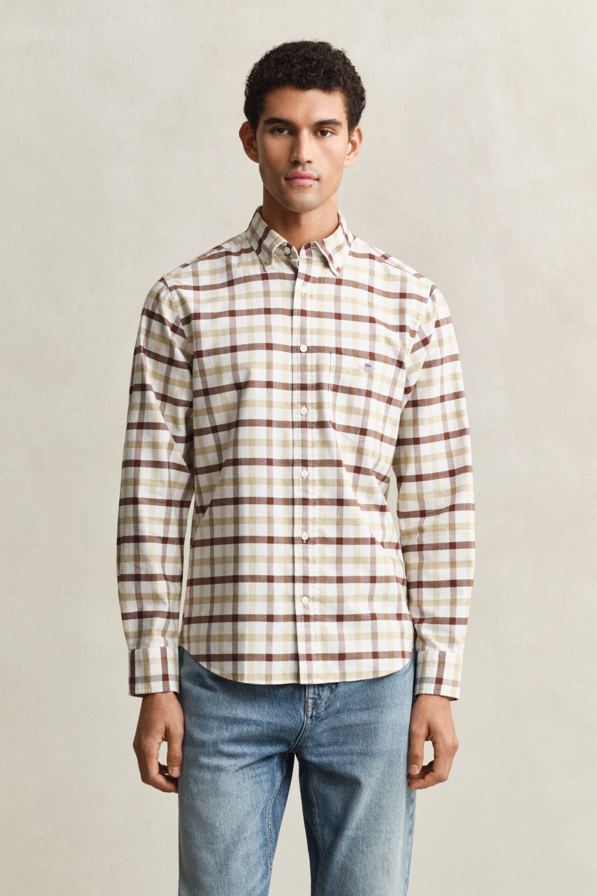 Regular fit ternet Oxford skjorte