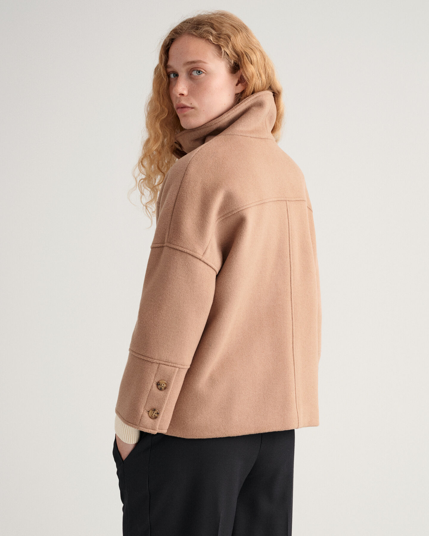 Kort jakke af uldblanding