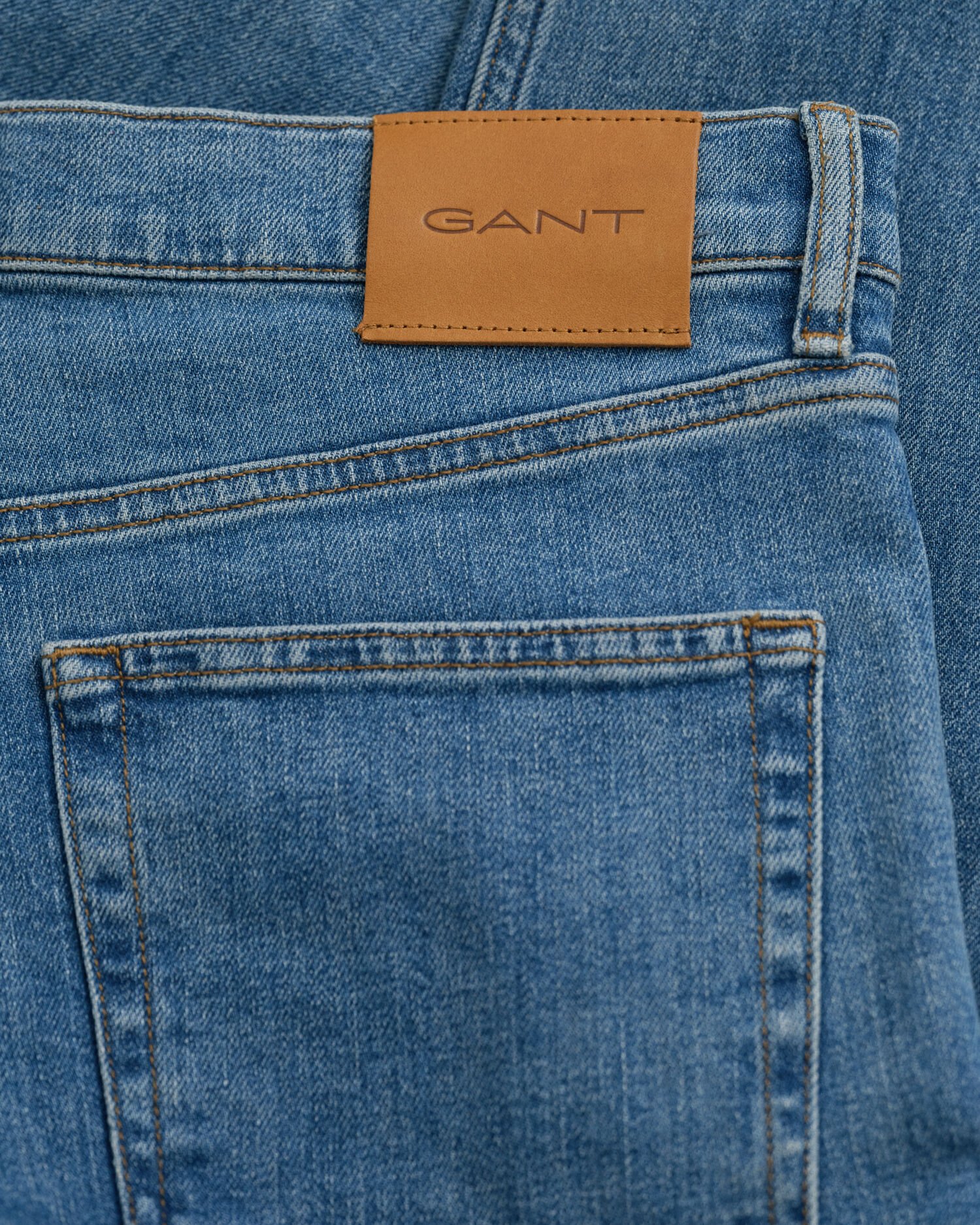 Slim fit jeans i let vask