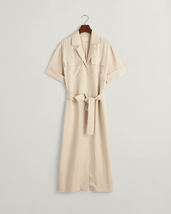 Skjortekjole med lommer og korte &aelig;rmer