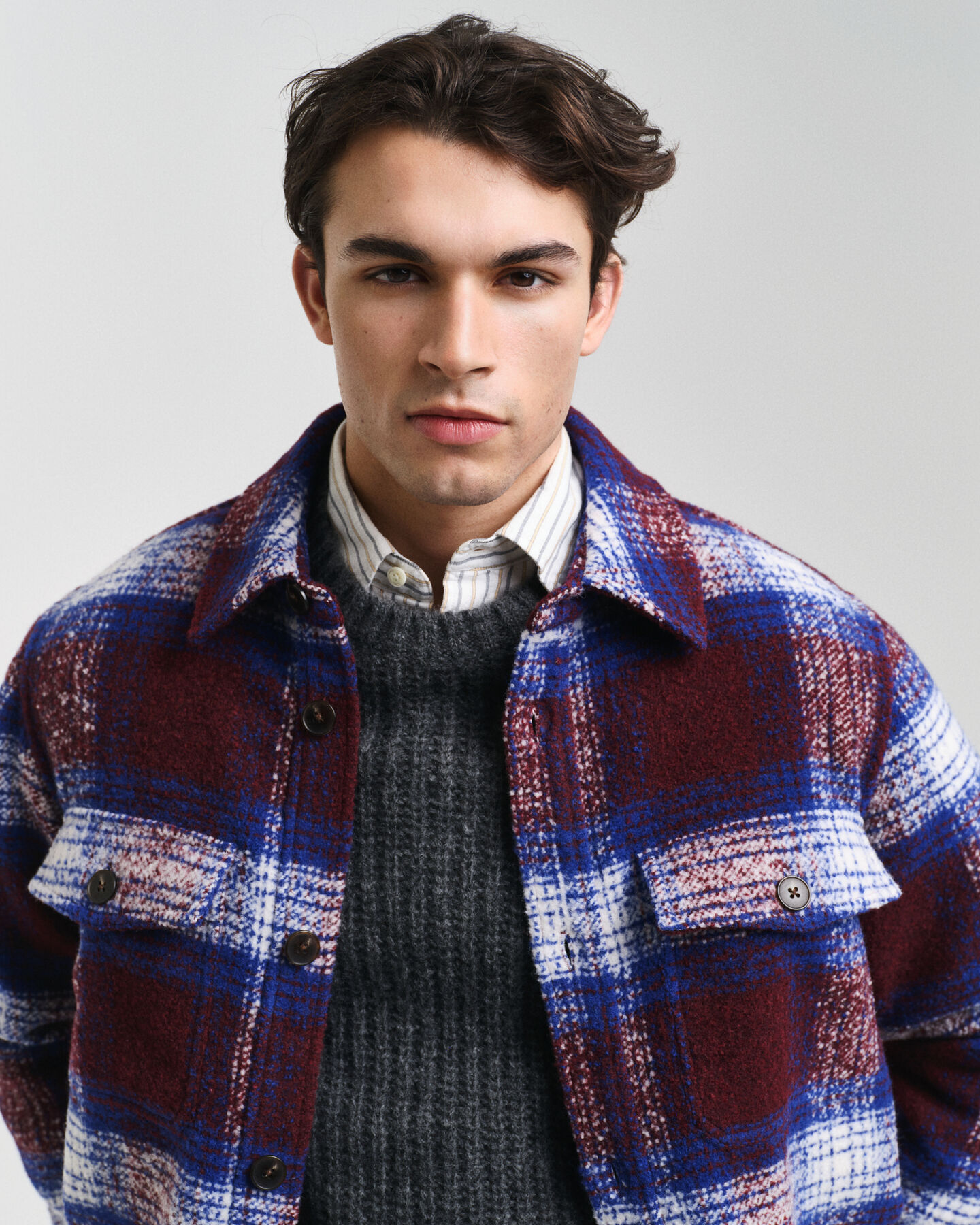 Ternet overskjorte af uldblanding